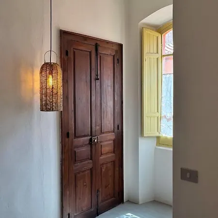 Boutique Sardinian Hideaway In Historic Lejlighed Iglesias